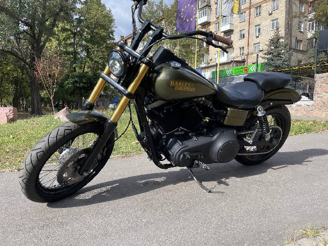 Мотоцикл HARLEY-DAVIDSON STREET BOB 2016 год, б/у (15 000 км)