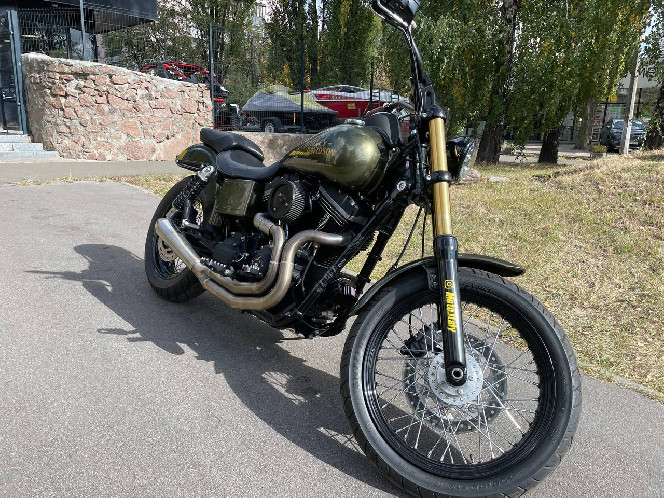 Мотоцикл HARLEY-DAVIDSON STREET BOB 2016 год, б/у (15 000 км)