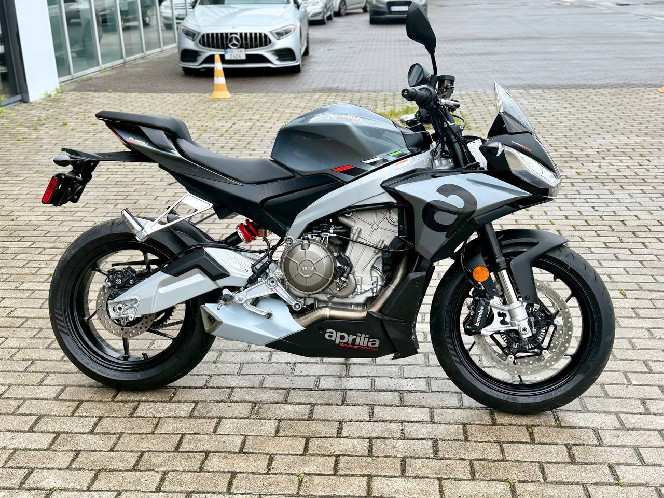 Мотоцикл APRILIA TUONO 660 2023 рік, (230 км), б/у