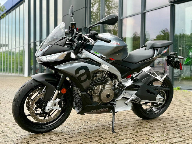 Мотоцикл APRILIA TUONO 660 2023 рік, (230 км), б/у