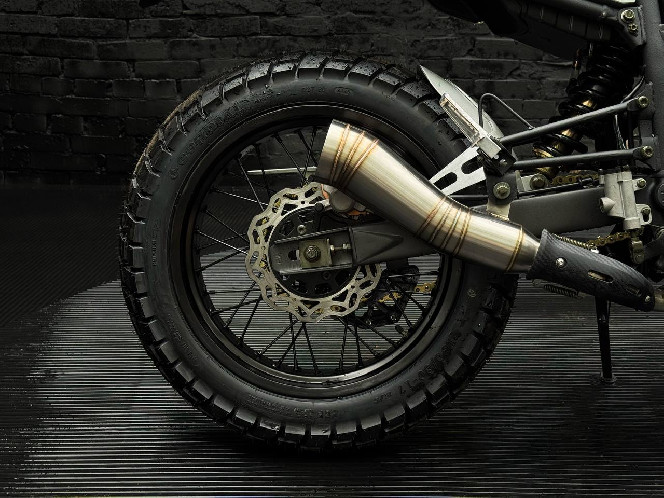 Мотоцикл GEON SCRAMBLER (300 FE 17/17 МКПП 6 II)
