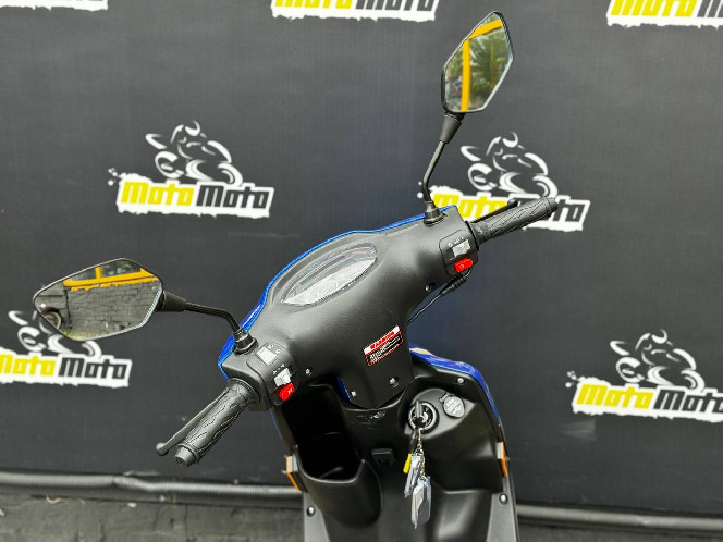 Скутер SPARK SP125S-15