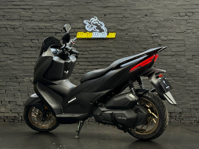 Скутер ZONTES ZT125-D