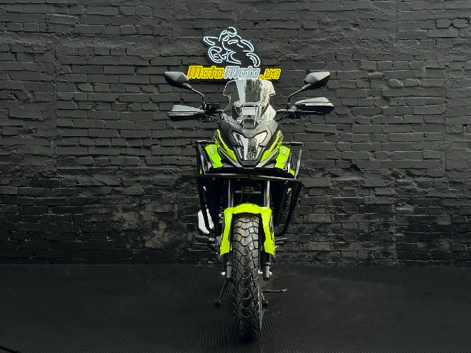 Мотоцикл SPARK SP300T-9