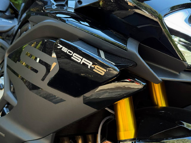 Мотоцикл CFMOTO 750SR-S