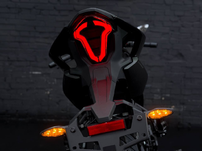 Мотоцикл CFMOTO 250SR