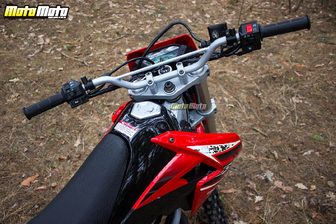Мотоцикл LONCIN LX 250 GY-3 SX2