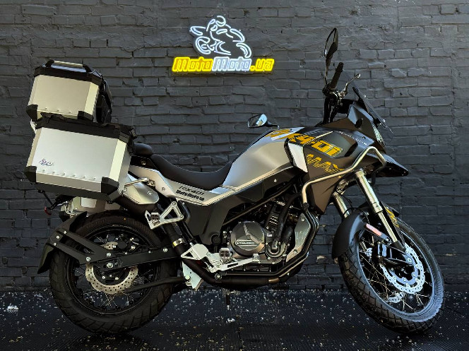 Мотоцикл CYCLONE RX401 (АЛЮМІНІЄВІ КОФРИ)
