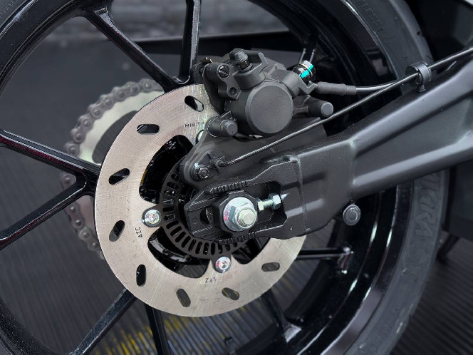 Мотоцикл CFMOTO 250SR