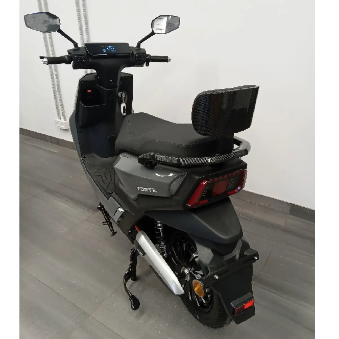 Электроскутер FORTE R3
