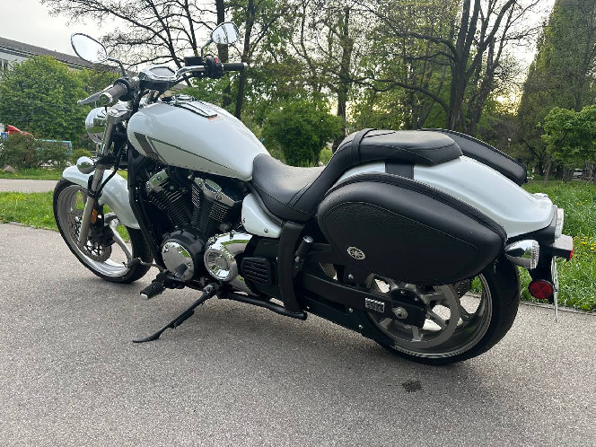 Мотоцикл YAMAHA XVS 1300, 2013 рік, б/у (5150 км)
