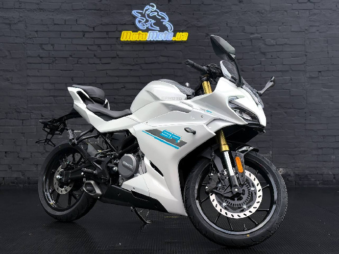 Мотоцикл CFMOTO 250SR