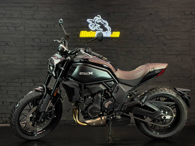 Мотоцикл CFMOTO 700CL-X Heritage