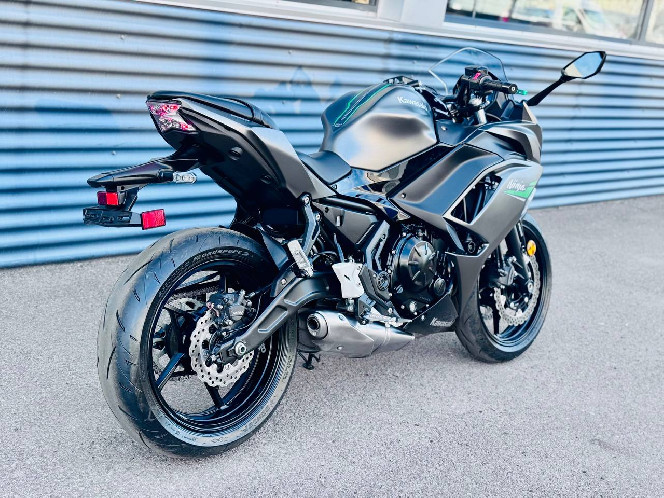 Мотоцикл KAWASAKI NINJA 650 2024 рік,(1883км),  б/у