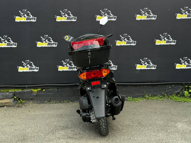 Скутер SPARK SP125S-15