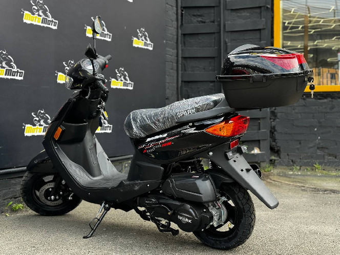 Скутер SPARK SP125S-15