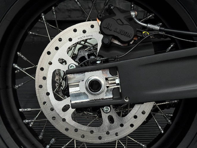 Мотоцикл CFMOTO 800MT-X