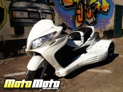 TRIKE 300