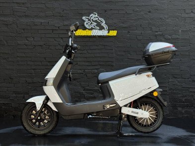 Электроскутер SPARK SP2000E-5
