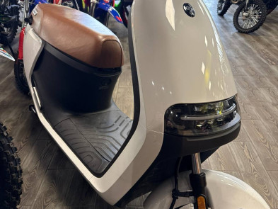 Электроскутер SEGWAY-Ninebor E110L, 2023 р. Б/У (2505 км)