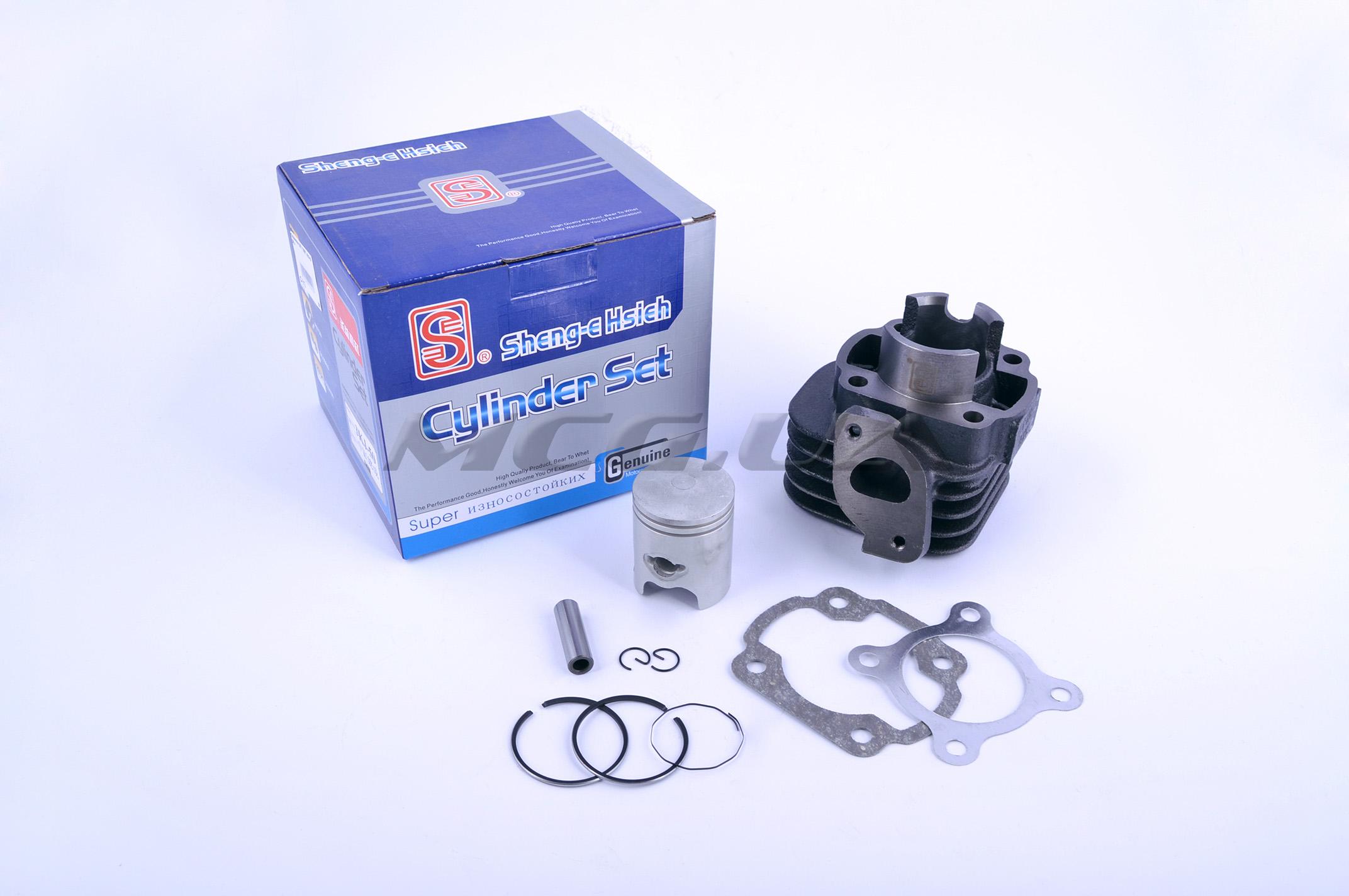 Поршневая (ЦПГ) Suzuki AD 72 (Ø47, p-10) (+головка с прямыми углами) 