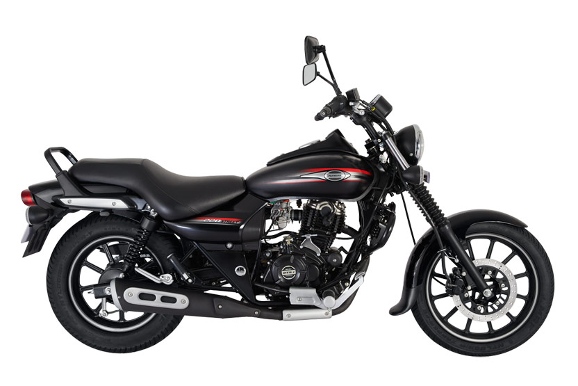 Bajaj Avenger 220 street