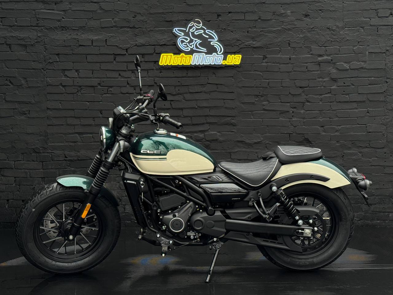 Мотоцикл CFMOTO 250CL-C