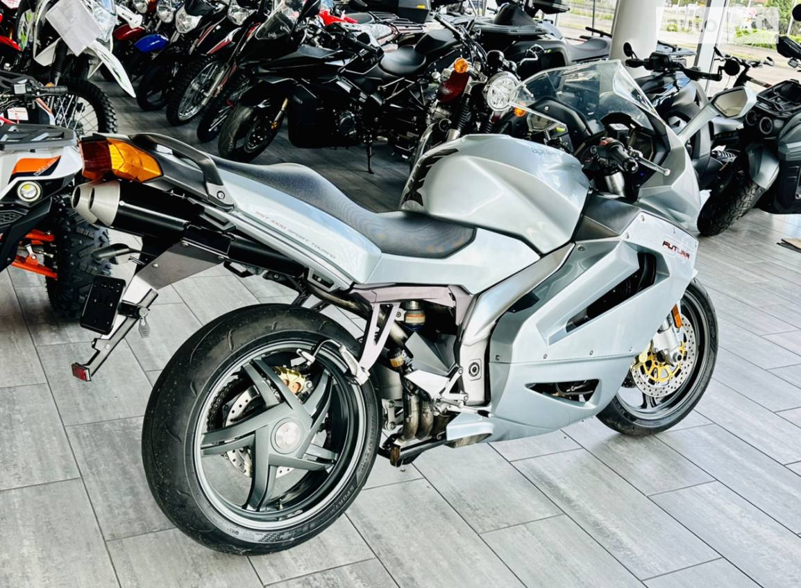 Характеристики Мотоцикл APRILIA RST 1000 FUTURA 2004 рік, б/у (15 000 км)