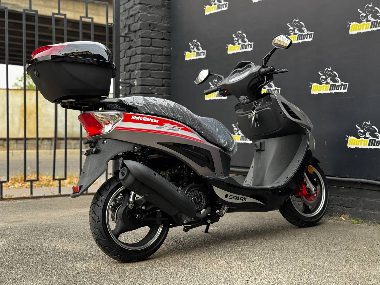 Характеристики Скутер SPARK SP150S-17R