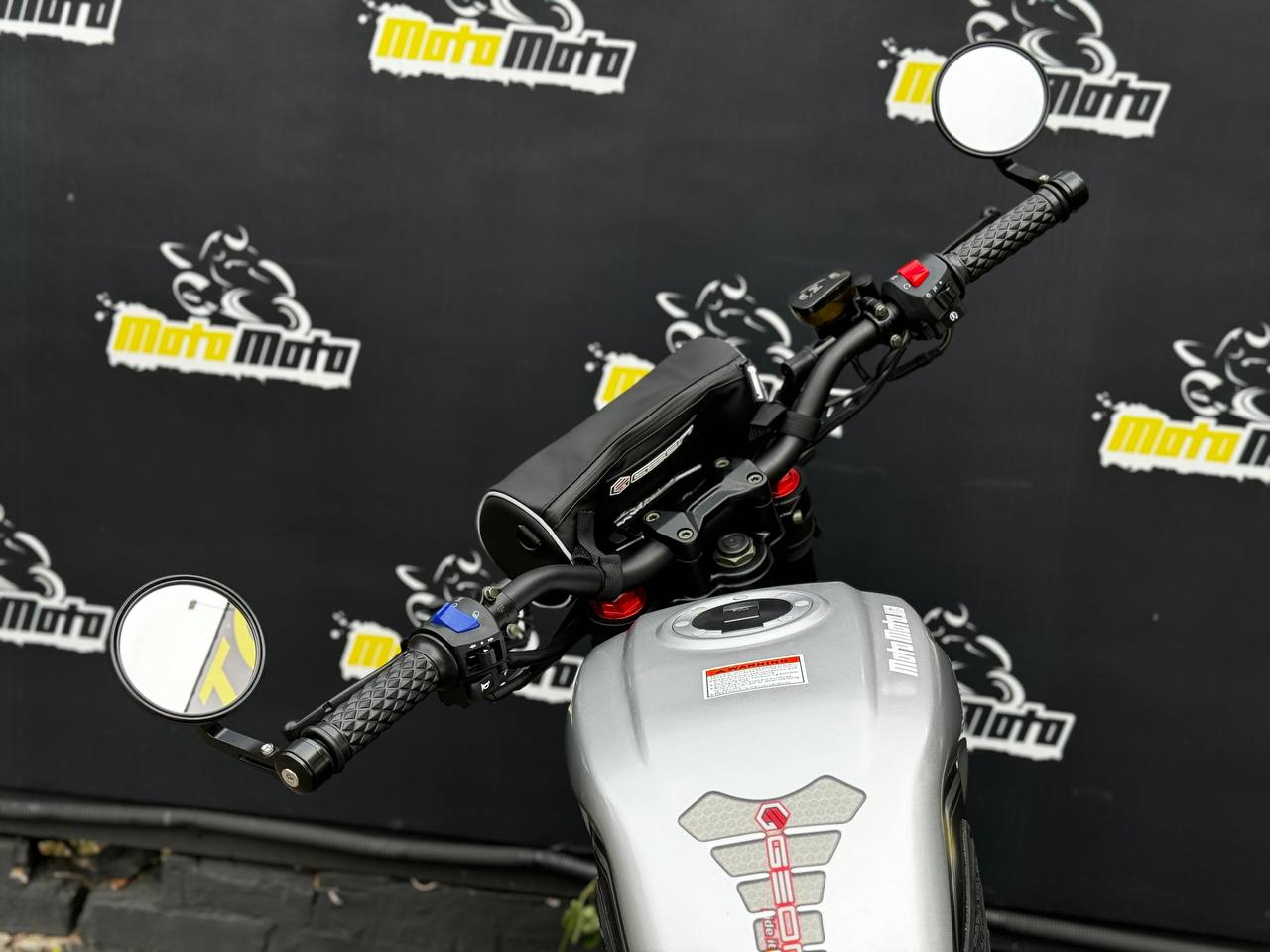 Характеристики Мотоцикл GEON SCRAMBLER 250 (17/17)