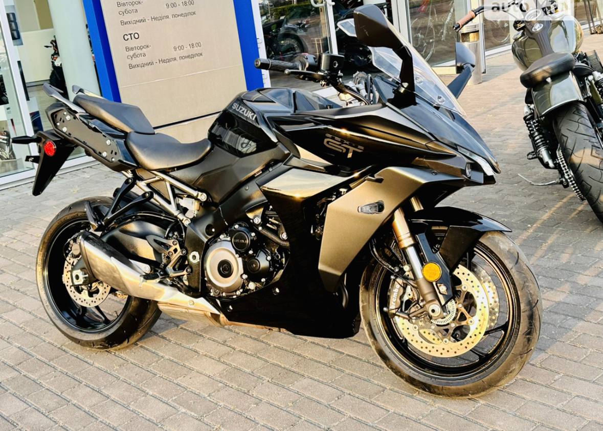 Мотоцикл SUZUKI GSX-S 1000 2022 год, б/у (1 000 км)