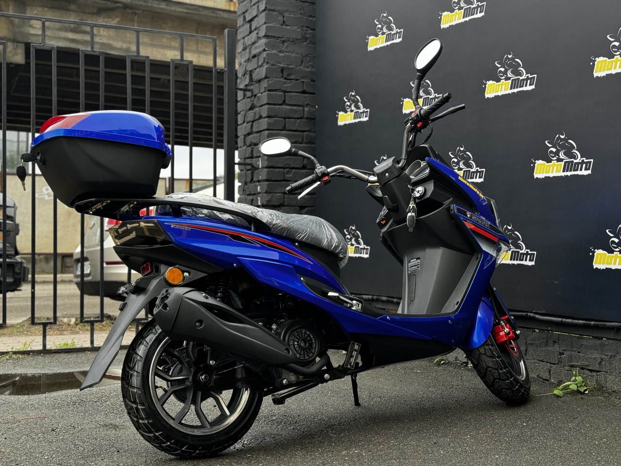 Характеристики Скутер SPARK SP150S-18