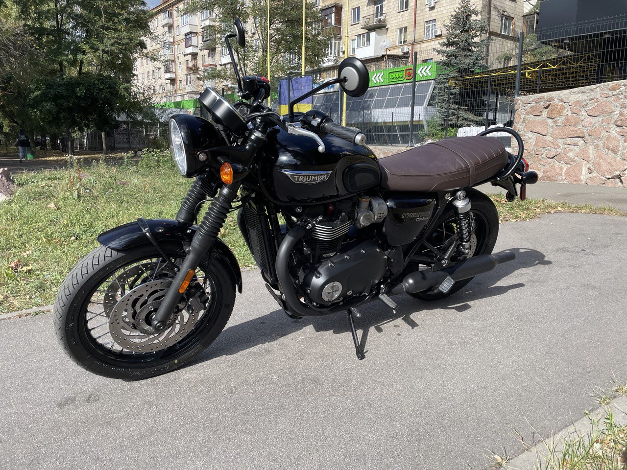 Характеристики Мотоцикл TRIUMPH BONNEVILLE T 120 2017 рік, б/у (19 000 км)