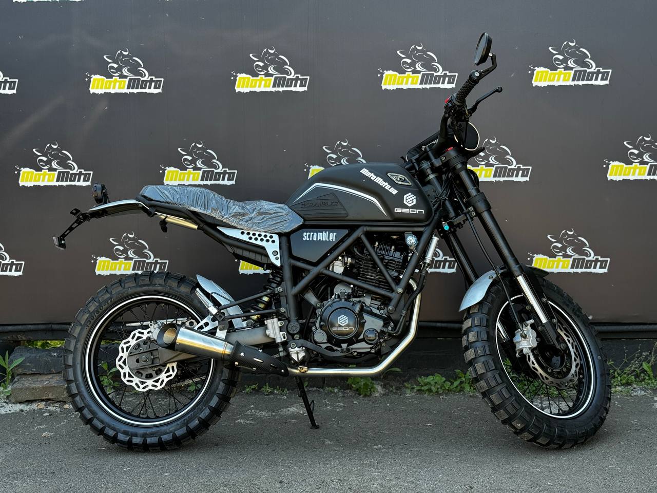 Характеристики Мотоцикл GEON SCRAMBLER 250 (17/17)