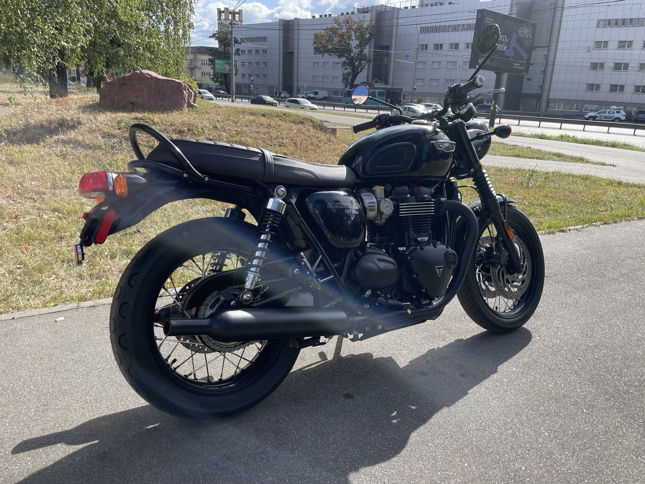 Характеристики Мотоцикл TRIUMPH BONNEVILLE T 120 2017 рік, б/у (19 000 км)