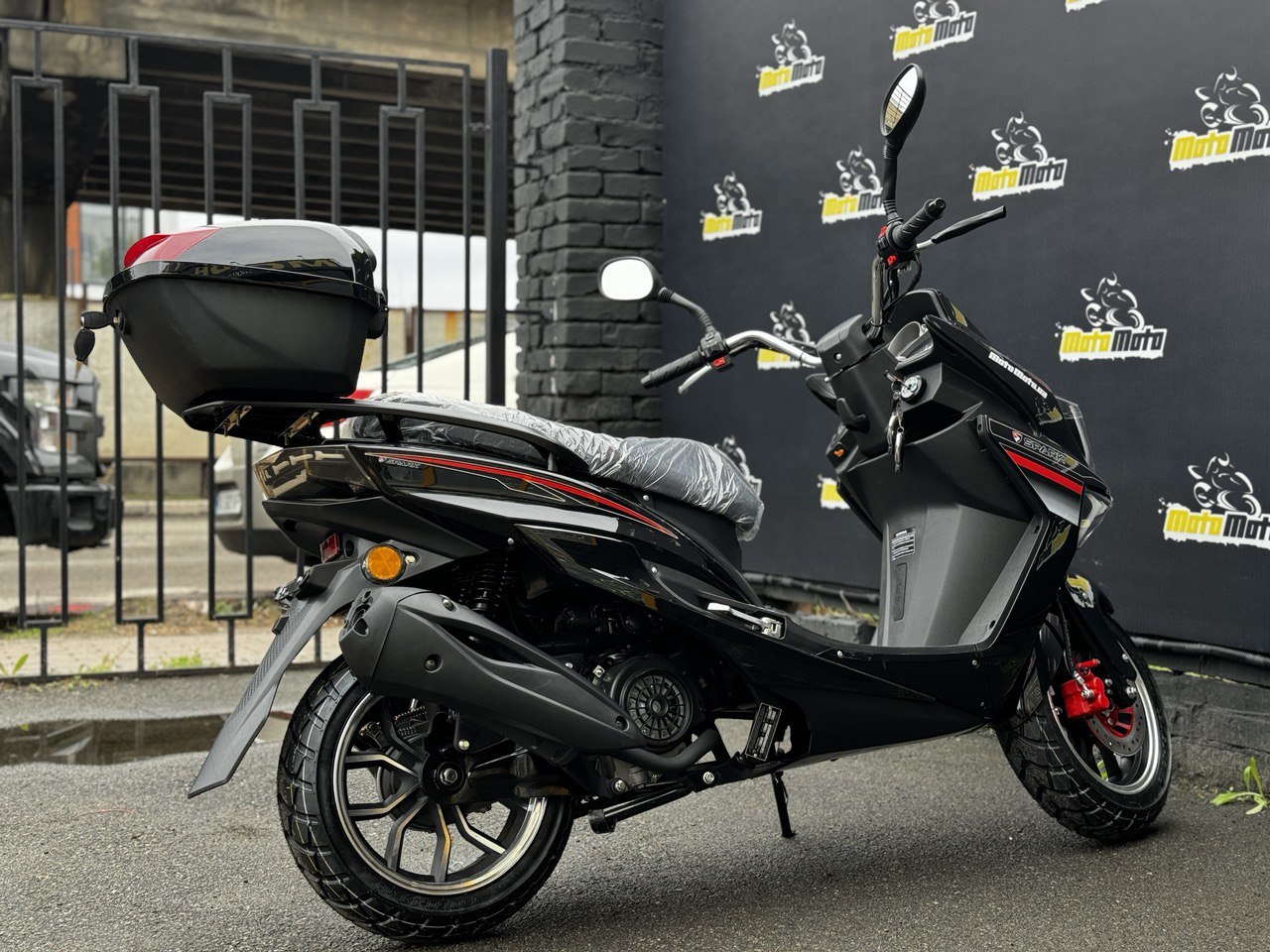 Характеристики Скутер SPARK SP150S-18