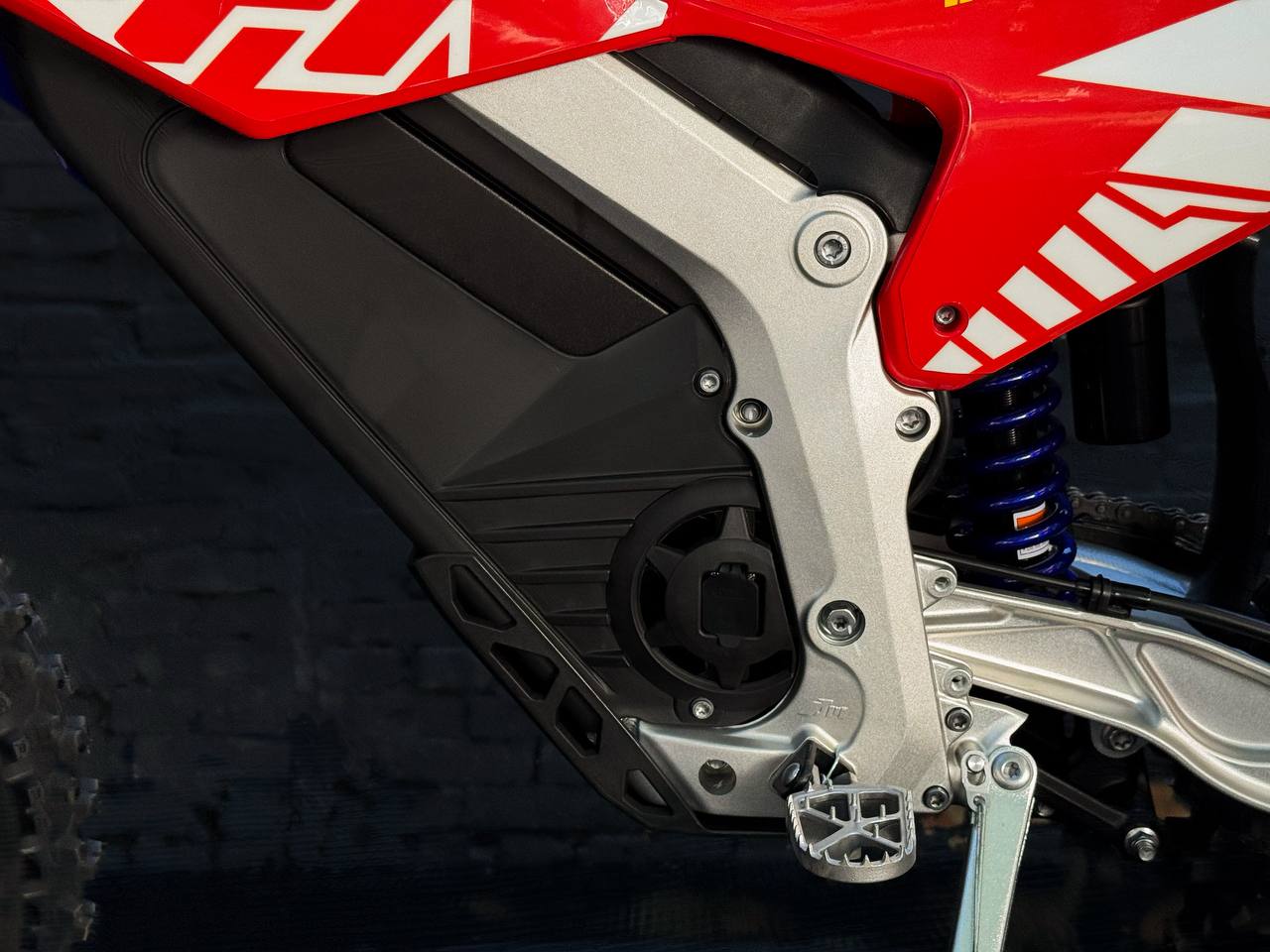 Електромотоцикл APOLLO MOTORS RFN Warrior Pro SX-E15 Plus