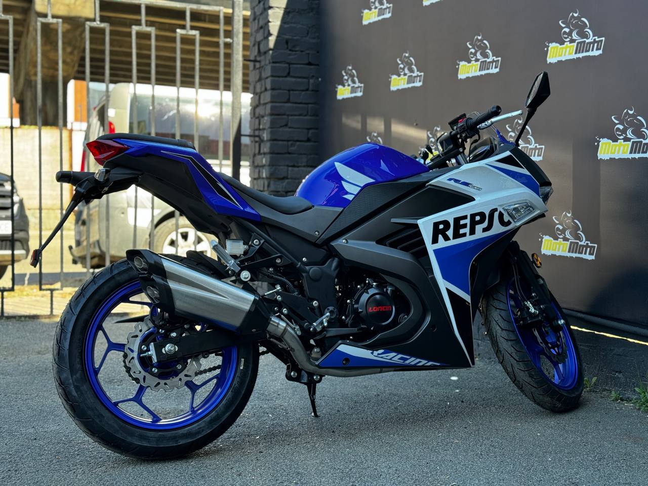 Характеристики Мотоцикл ML250 CBR (REPSOL)