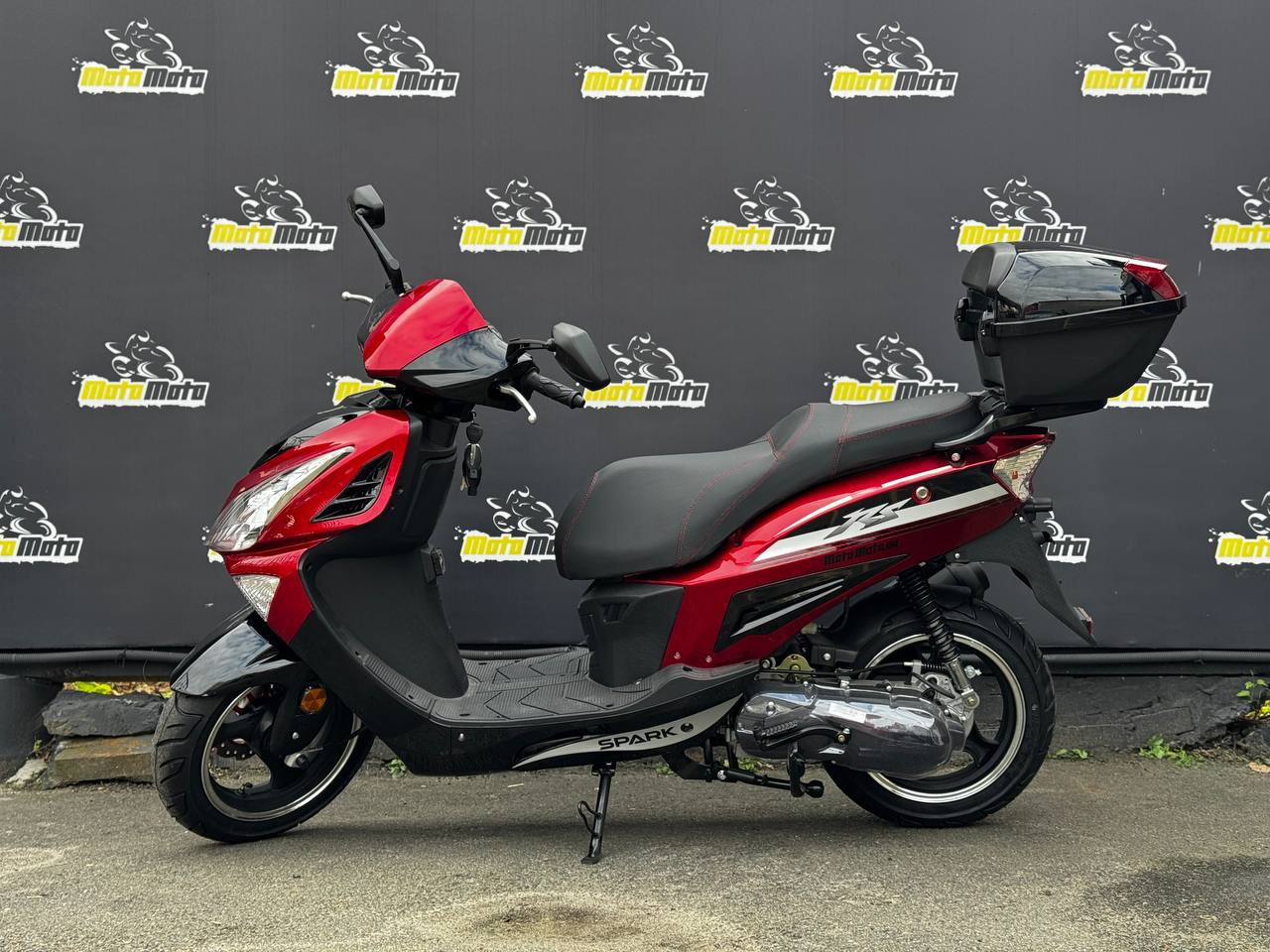 Характеристики Скутер SPARK SP150S-17R