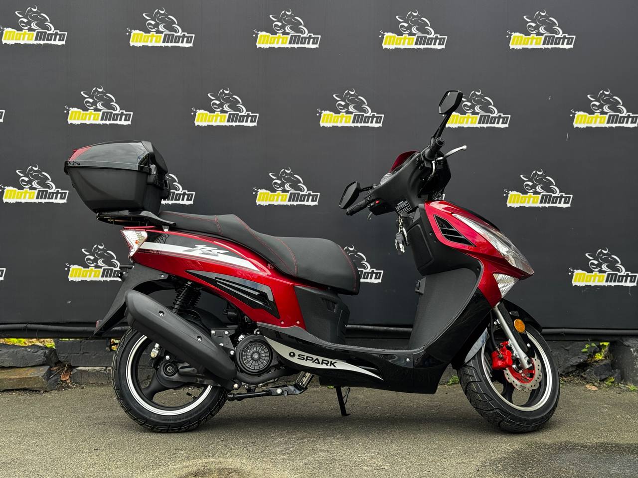 Характеристики Скутер SPARK SP150S-17R