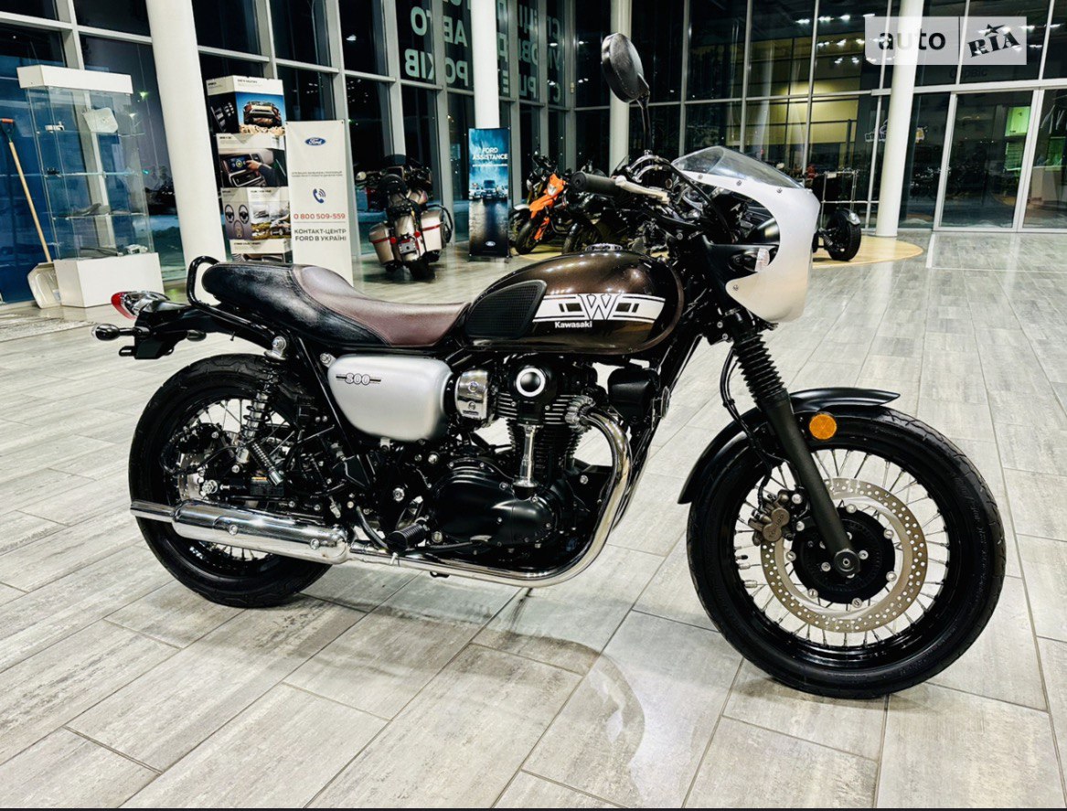 Мотоцикл KAWASAKI W800 2019 год, б/у (2 000 км)