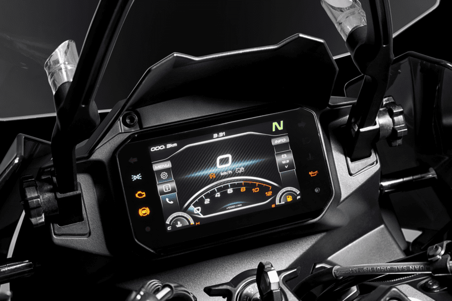 Характеристики Мотоцикл CFMOTO 700MT