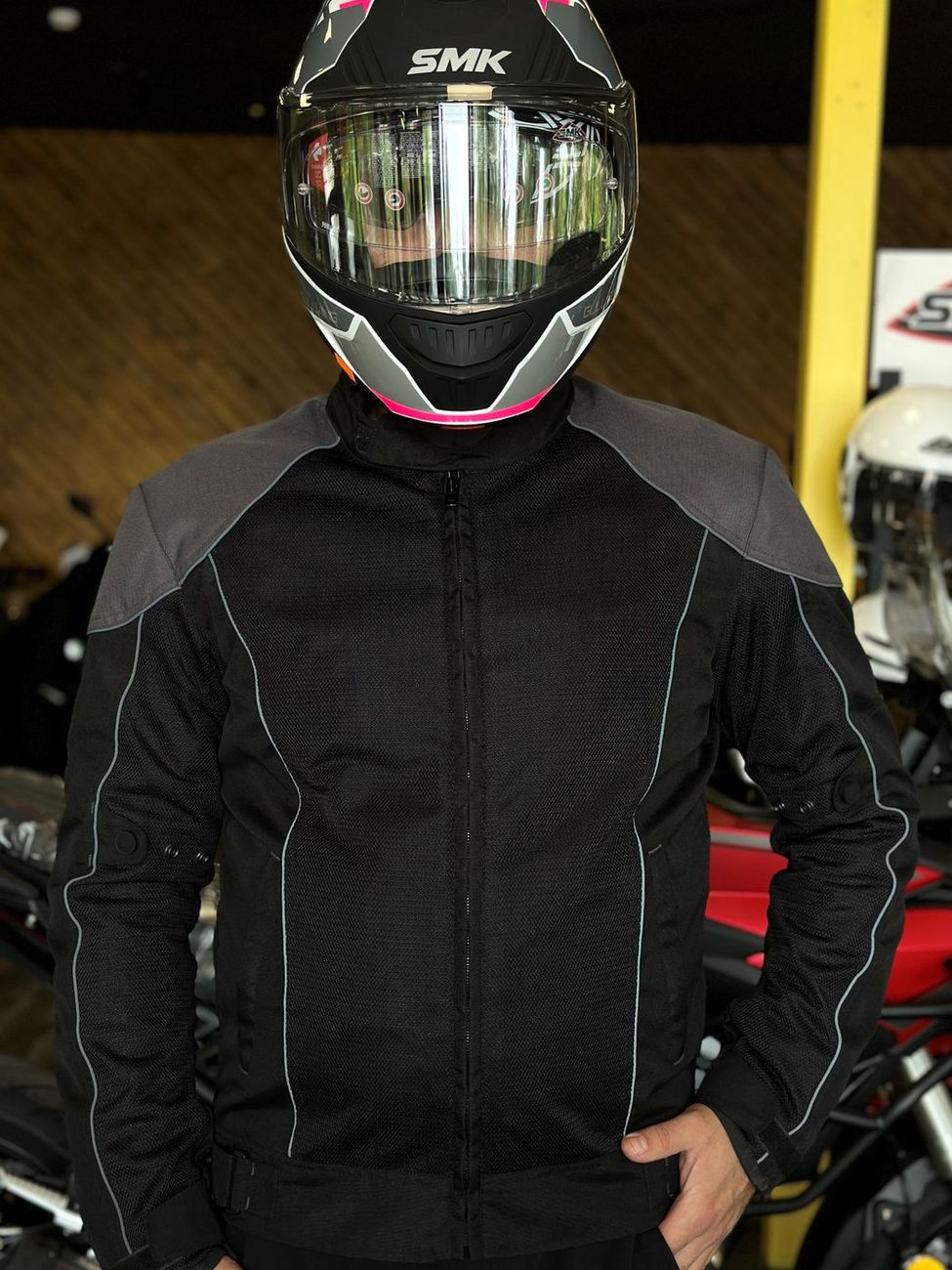 Куртка мужская в сетку (с внутренней водонепроницаемой ПВХ подкладкой)