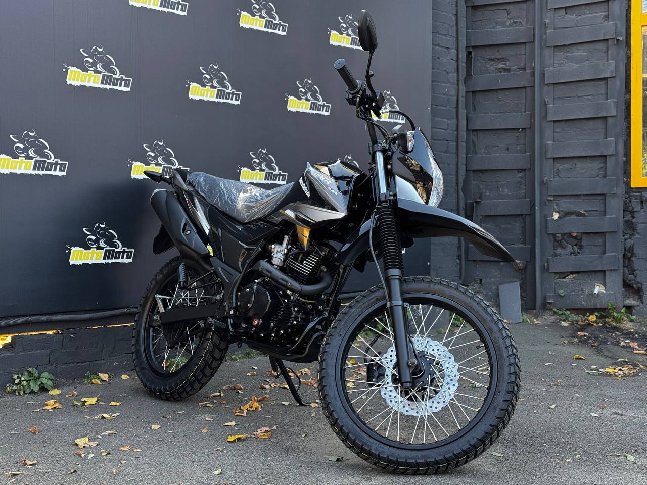 Характеристики Мотоцикл LONCIN LX200GY-3 PRUSS