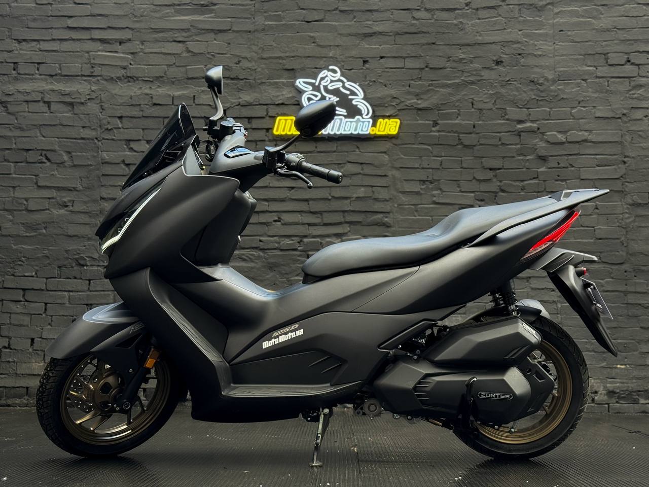 Скутер ZONTES ZT125-D