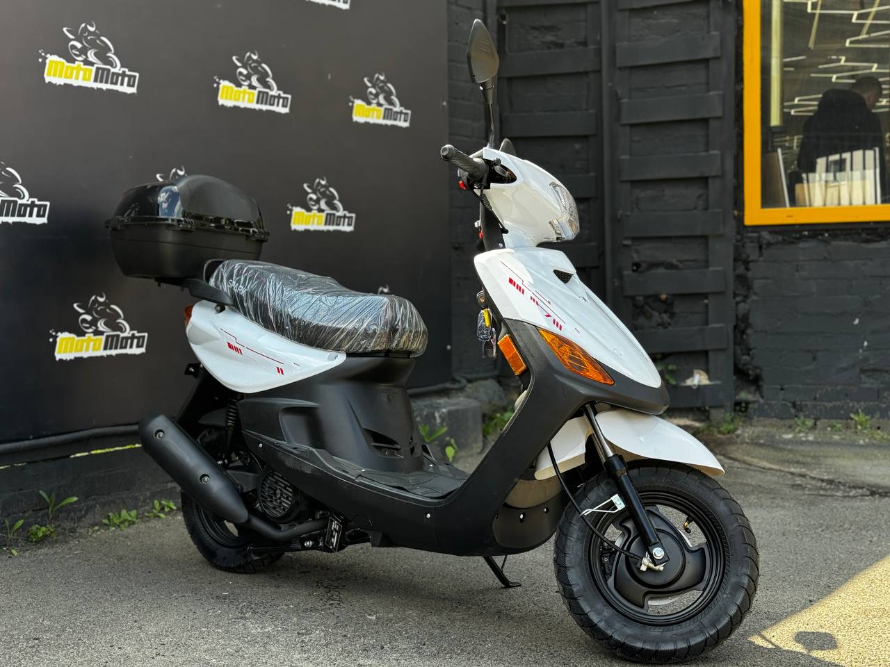 Характеристики Скутер SPARK SP125S-15