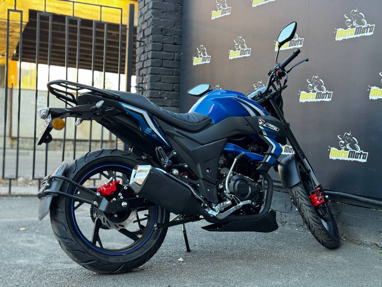 Характеристики Мотоцикл SPARK SP250R-33